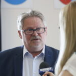 Nadzwyczajna Sesja Rady Gminy Łączna. Romuald Kowaliński - wójt Łącznej / Marzena Mąkosa / Radio Kielce