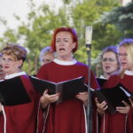 Uroczystości patriotyczne z okazji 100 rocznicy odzyskania niepodległości. Występ Chóru z parafii pw. Najświętszego Serca Jezusowego w Radomiu  / Marzena Mąkosa / Radio Kielce