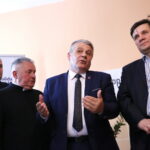 Otwarcie biura poselsko-senatorskiego posła na Sejm RP, Bogdana Latosińskiego i senatora RP, Jacka Włosowicza / Marzena Mąkosa / Radio Kielce