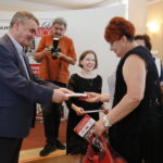 Uroczysta inauguracja karty seniora w Urzędzie Stanu Cywilnego / Marzena Mąkosa / Radio Kielce