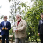 74. rocznica udanego zamachu na Franza Wittka. Oficjalne uroczystości przy pomniku na ulicy Solnej. Znicz składa Krzysztof Słoń - senator RP / Marzena Mąkosa / Radio Kielce