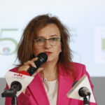 Konferencja prasowa w Wojewódzkim Funduszu Ochrony Środowiska i Gospodarki Wodnej. Podsumowanie dotychczasowych efektów programu "czyste powietrze". Na zdjęciu: Agata Wojtyszek - Wojewoda Świętokrzyski / Marzena Mąkosa / Radio Kielce