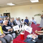 Spotkanie wicemarszałka i szefa klubu parlamentarnego PiS, Ryszarda Terleckiego z mieszkańcami Gnojna / Marzena Mąkosa / Radio Kielce