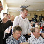 Spotkanie wicemarszałka i szefa klubu parlamentarnego PiS, Ryszarda Terleckiego z mieszkańcami Gnojna / Marzena Mąkosa / Radio Kielce