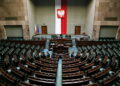 Rząd w kryzysie. Politolodzy oceniają półmetek kadencji