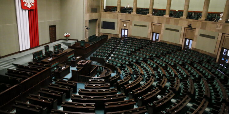 Jakie przywileje mają posłowie? Niektóre zaskakują