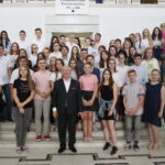 Uczniowie ze Szkoły Podstawowej w Mircu na wycieczce w Sejmie / Marzena Mąkosa / Radio Kielce