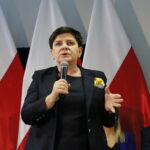 Spotkanie wicepremier Beaty Szydło z mieszkańcami Ostrowca Świętokrzyskiego. Na zdjęciu: wicepremier Beata Szydło / Marzena Mąkosa / Radio Kielce