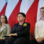 Spotkanie wicepremier Beaty Szydło z mieszkańcami Ostrowca Świętokrzyskiego. Na zdjęciu: wicepremier Beata Szydło / Marzena Mąkosa / Radio Kielce