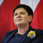 Spotkanie wicepremier Beaty Szydło z mieszkańcami Ostrowca Świętokrzyskiego. Na zdjęciu: wicepremier Beata Szydło / Marzena Mąkosa / Radio Kielce
