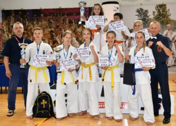 Zawodnicy z Klubu Karate Morawica / Klub Karate Morawica