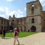 Biesiada Imieninowa Krzysztofa Ossolińskiego na zamku Krzyżtopór / Emilia Sitarska / Radio Kielce