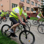 Rowerowy Rajd Niepodległościowy z Bejsc do Opatowca / Kamil Włosowicz / Radio Kielce