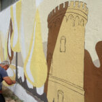 Mural na ścianie składu opałowego przy ulicy Partyzantów / Kamil Włosowicz / Radio Kielce