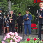 100-lecie jednostki OSP w Sędziszowie. Przy mikrofonie burmistrz Sędziszowa Wacław Szarek / Ewa Pocjejowska-Gawęda / Radio Kielce