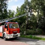 Kielce. Awaria wodociągu na rogu ulic Pocieszka i Nowowiejskiej / Michał Kita / Radio Kielce