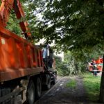 Kielce. Awaria wodociągu na rogu ulic Pocieszka i Nowowiejskiej / Michał Kita / Radio Kielce