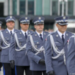 Wśród sześciu oficerów policji awansowanych na stopnie generalskie jest komendant wojewódzki w Kielcach insp. Dariusz Augustyniak (na zdjęciu trzeci od lewej) / Jakub Szymczuk / KPRP
