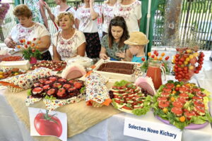 Święto pomidora. Sołectwo Nowe Kichary / Grażyna Szlęzak - Wójcik / Radio Kielce