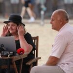 Sielpia. Wakacyjny Raport Dnia. Na zdjęciu: Ewa Okońska i Zbigniew Stańczyk - dyrektor Zarządu Obiektów Sportowych i Rekreacyjnych w Końskich / Grzegorz Jamka / Radio Kielce