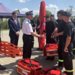 Przekazanie sprzętu dla jednostek OSP w gminie Obrazów / Grażyna Szlęzak-Wójcik / Radio Kielce