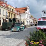 Wyjazdowa audycja "Stacja: wakacje" na Rynku w Sandomierzu / Arkadiusz Miller / Radio Kielce