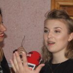 Audycja „Niedziela z gwiazdą”. Tym razem odwiedziliśmy Kołaczkowice nieopodal Buska-Zdroju, gdzie mieszka śpiewaczka operowa Roma Owsińska / Grzegorz Jamka / Radio Kielce