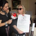 Audycja „Niedziela z gwiazdą”. Tym razem odwiedziliśmy Kołaczkowice nieopodal Buska-Zdroju, gdzie mieszka śpiewaczka operowa Roma Owsińska / Grzegorz Jamka / Radio Kielce