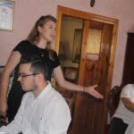 Audycja „Niedziela z gwiazdą”. Tym razem odwiedziliśmy Kołaczkowice nieopodal Buska-Zdroju, gdzie mieszka śpiewaczka operowa Roma Owsińska / Grzegorz Jamka / Radio Kielce