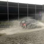 Ulewne deszcze w Kielcach. Zalane ulice Jagiellońska i Hoża / Robert Felczak / Radio Kielce