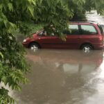 Ulewne deszcze w Kielcach. Zalane ulice Jagiellońska i Hoża / Robert Felczak / Radio Kielce