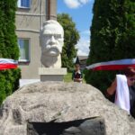 Jakubowice. Odsłonięcie popiersia Józefa Piłsudskiego / Emilia Sitarska / Radio Kielce