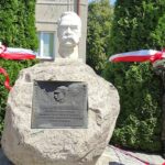 Jakubowice. Odsłonięcie popiersia Józefa Piłsudskiego / Emilia Sitarska / Radio Kielce