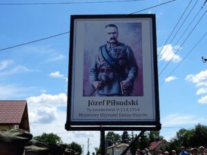 Jakubowice. Odsłonięcie popiersia Józefa Piłsudskiego / Emilia Sitarska / Radio Kielce