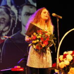 01.07.2018 Kielce. Teatr Żeromskiego. Gala plebiscytu "O Dziką Różę". "Dzika Różą" od mediów otrzymał spektakl "1946". Nagrodę odebrała Dagna Dywicka / Jarosław Kubalski / Radio Kielce