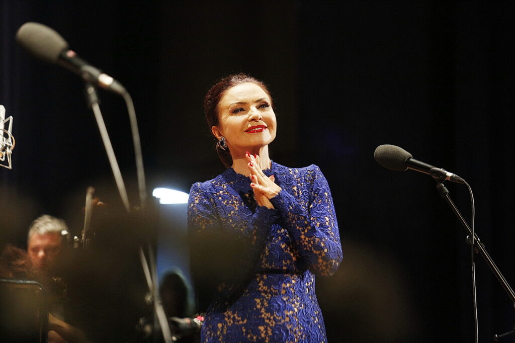 Niezwykły finał „Chopinowskich inspiracji”. Grażyna Brodzińska zabierze słuchaczy w świat dwudziestolecia międzywojennego - Radio Kielce 07.07.2018 Busko - Zdrój. XXIV Międzynarodowy Festiwal Muzyczny im. Krystyny Jamroz. Grażyna Brodzińska / Jarosław Kubalski / Radio Kielce