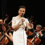 Niezwykły finał „Chopinowskich inspiracji”. Grażyna Brodzińska zabierze słuchaczy w świat dwudziestolecia międzywojennego