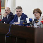 10.07.2018 Kielce. UM. Konferencja prezydenta miasta w sprawie inwestycji przy ul. Jana Karskiego,  a także kwestii finansowania PGE Vive Kielce. Dyrektor Wydziału Usług Komunalnych i Zarządzania Środowiskiem Ryszard Muciek, prezydent Wojciech Lubawski, Skarbnik Miasta Kielce Barbara Nowak i radny Tomasz Bogucki / Jarosław Kubalski / Radio Kielce