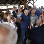 11.07.2018 Kielce. Mieszkańcy osiedla Pod Telegrafem oraz przedstawiciele Hydrogeotechniki spotkali się w sprawie budowy instalacji do oczyszczania niebezpiecznych odpadów przy ulicy Karskiego / Jarosław Kubalski / Radio Kielce