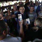 11.07.2018 Kielce. Mieszkańcy osiedla Pod Telegrafem oraz przedstawiciele Hydrogeotechniki spotkali się w sprawie budowy instalacji do oczyszczania niebezpiecznych odpadów przy ulicy Karskiego / Jarosław Kubalski / Radio Kielce