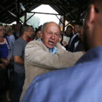 11.07.2018 Kielce. Mieszkańcy osiedla Pod Telegrafem oraz przedstawiciele Hydrogeotechniki spotkali się w sprawie budowy instalacji do oczyszczania niebezpiecznych odpadów przy ulicy Karskiego / Jarosław Kubalski / Radio Kielce