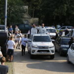 Jacques Koffi Oi Koffi poświęcili pojazdy / Jarosław Kubalski / Radio Kielce