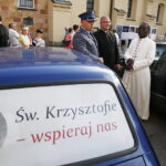 Jacques Koffi Oi Koffi poświęcili pojazdy / Jarosław Kubalski / Radio Kielce