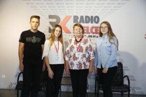 Zespół "Młode Liście" z miejscowości Bar na Ukrainie / Jarosław Kubalski / Radio Kielce