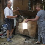 Polacy ratujący Żydów. Nowy Korczyn. Macugowscy. Kufer którym maskowano wejście do piwnicy / Jarosław Kubalski / Radio Kielce