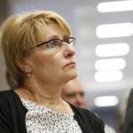 Wykład dr Ryszarda Śmietanki-Kruszelnickiego: „Pogrom Żydów w Kielcach 4 lipca 1946 r. w świetle najnowszych badań i literatury przedmiotu. Analiza krytyczna” w Centrum Edukacyjnym Instytutu Pamięci Narodowej „Przystanek Historia” w Kielcach. Na zdjęciu: Dorota Koczwańska - Kalita - naczelnik delegatury IPN w Kielcach / Marzena Mąkosa / Radio Kielce