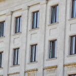 Uniwersytet Jana Kochanowskiego w Kielcach. Rektorat. Nowa elewacja / Marzena Mąkosa / Radio Kielce