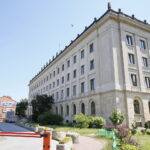 Uniwersytet Jana Kochanowskiego w Kielcach. Rektorat. Nowa elewacja / Marzena Mąkosa / Radio Kielce