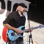 Koncertowe Lato z Radiem Kielce. Koncert zespołu ANKH w Parku Miejskim w Kielcach. Na zdjęciu: Piotr Krzemiński - gitara i wokal / Marzena Mąkosa / Radio Kielce