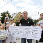 Protest mieszkańców. Są oburzeni planem stworzenia składowiska chemicznych odpadów na osiedlu pod kieleckim Telegrafem / Marzena Mąkosa / Radio Kielce